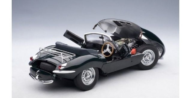AUTOART JAGUAR XK-SS 1956 STEVE MACQUENN'S 1:18 (73526)