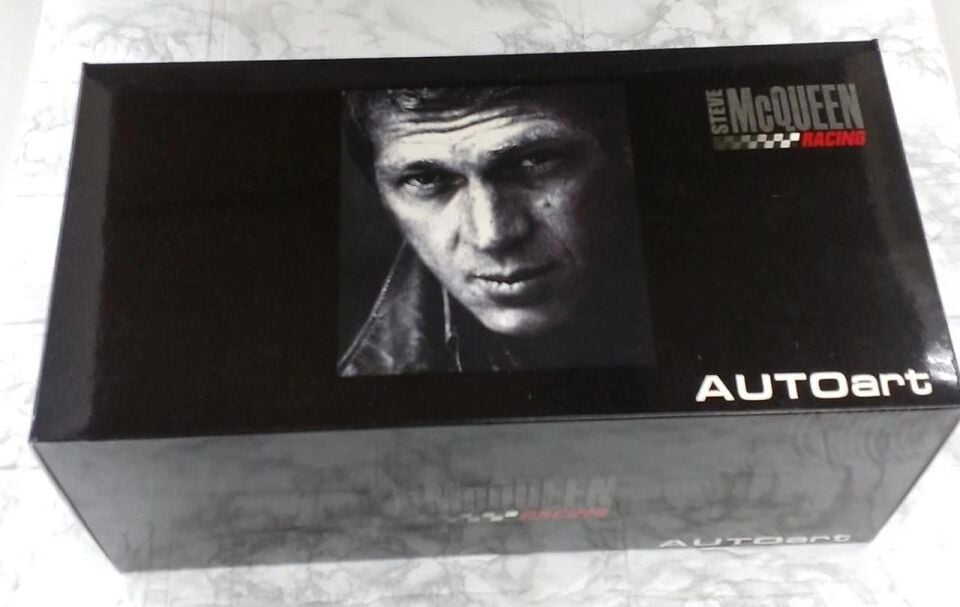 AUTOart 73526 Jaguar XK-SS 1956 Steve McQueen Private Collection 1/18 Green