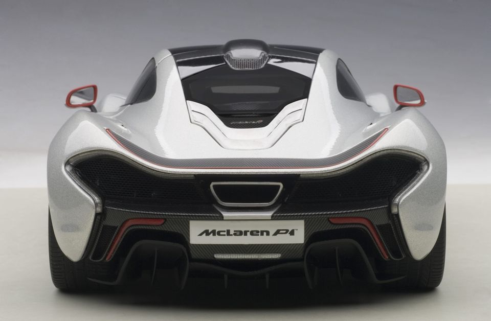 AUTOART MCLAREN P1 2013 1:18 (76023)