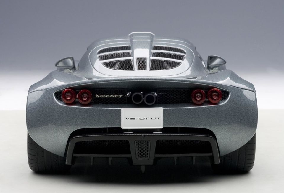AUTOART HENNESSEY VENOM GT SPYDER 2010 1:18 (75402)