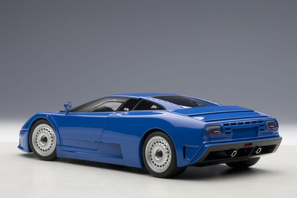 AUTOART BUGATTI EB110 GT 1:18 (70976)