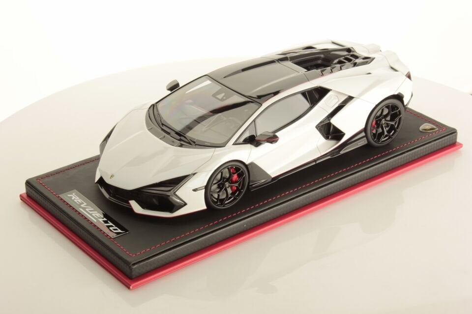 MR COLLECTION Lamborghini Revuelto 1:18 (Limited Edition 99 pcs.)