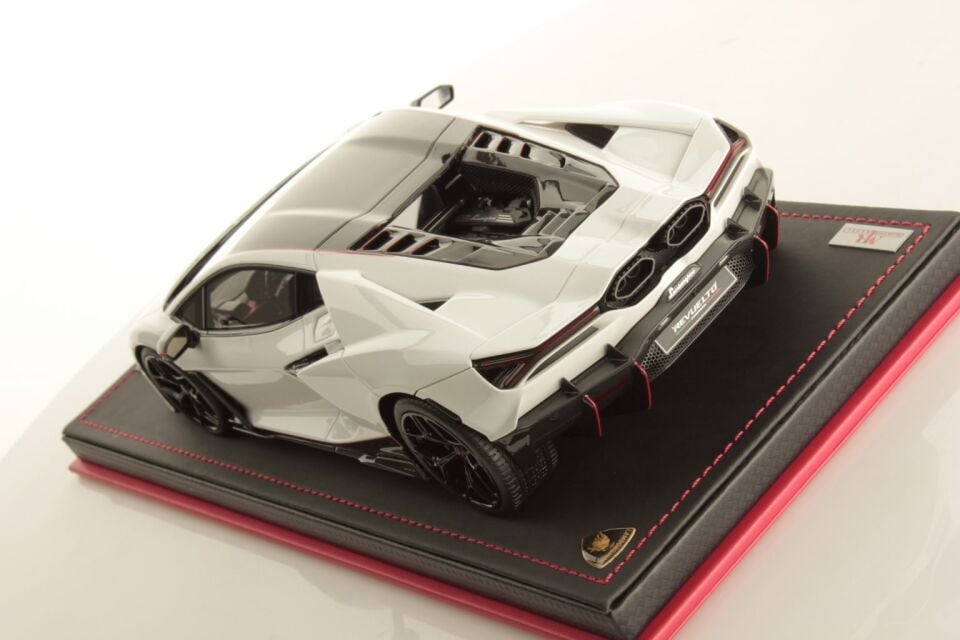 MR COLLECTION Lamborghini Revuelto 1:18 (Limited Edition 99 pcs.)