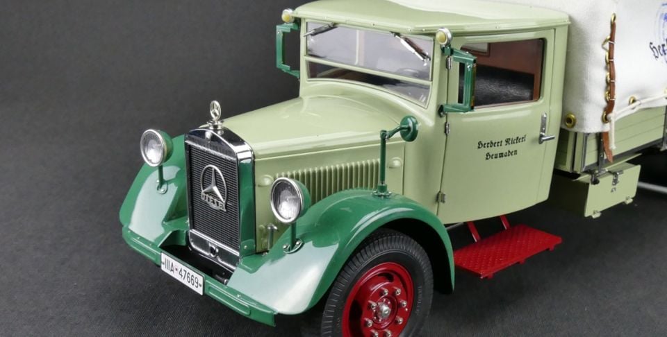 CMC MERCEDES BENZ LO 2750 TRUCK 1933 (M170) 1:18