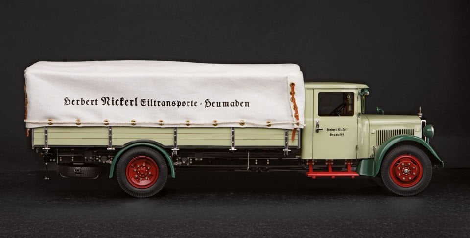 CMC MERCEDES BENZ LO 2750 TRUCK 1933 (M170) 1:18