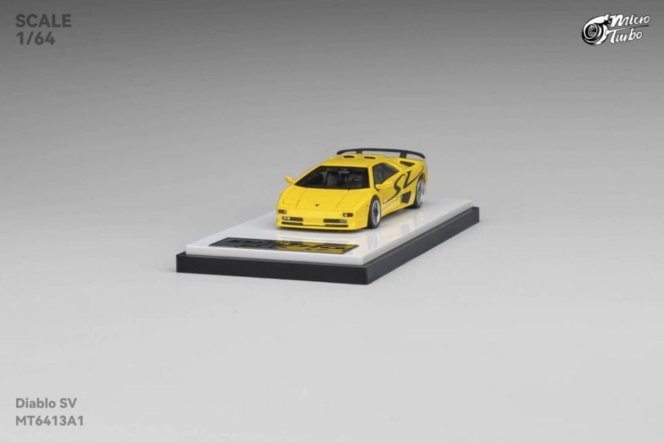 1/64 custom diablo sv, metallic yellow