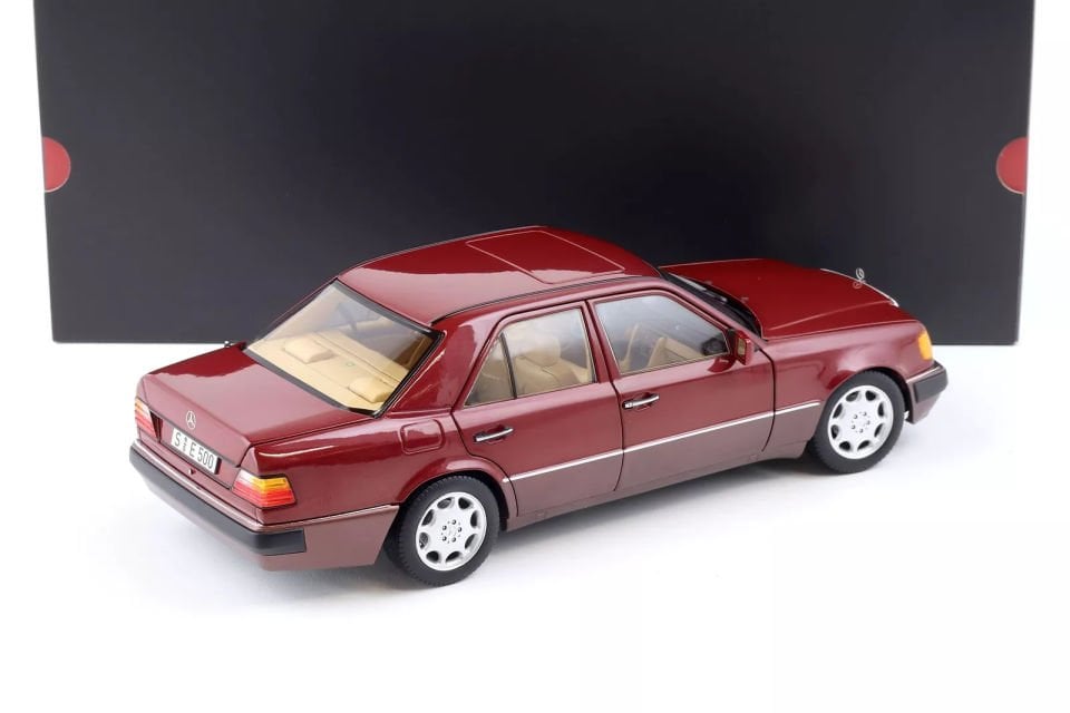 NOREV MERCEDES BENZ 500 E W124 1992  1:18 (B66040699)
