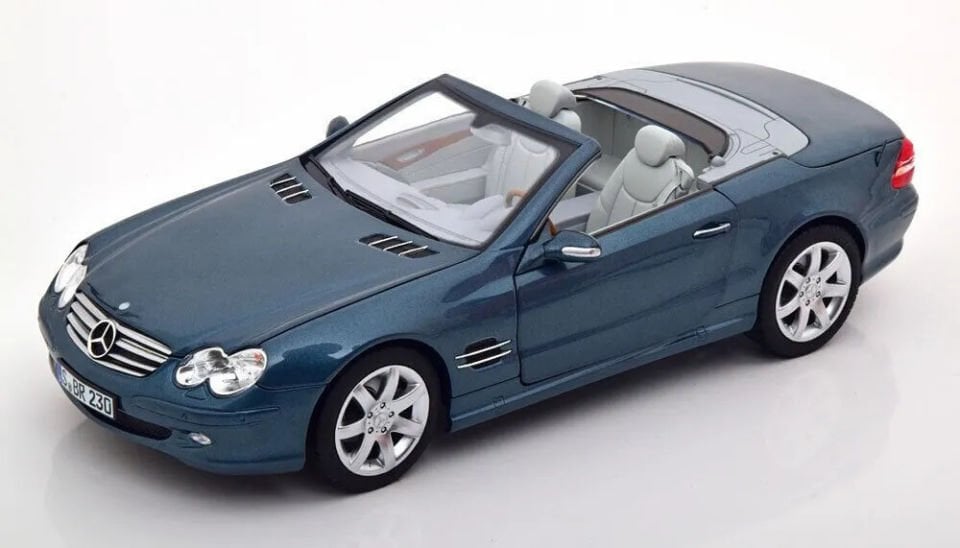 NOREV MERCEDES BENZ SL500 (R230) 2001-2006 1:18 (B66040689)
