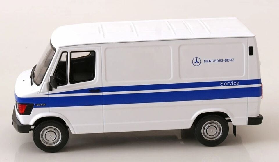 KK SCALE 1/18 1988 mercedes 208d transporter *mercedes service*, white/blue