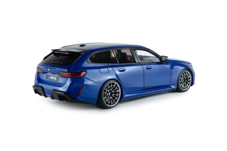SOLIDO BMW M5 TOURING – M Marina Bay Blue Metallic – 2024  S1814801