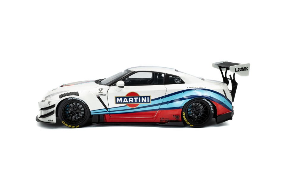 SOLIDO Nissan GT-R (R35) W/ Liberty Walk Body Kit 2.0 – M – 2024 S1805819