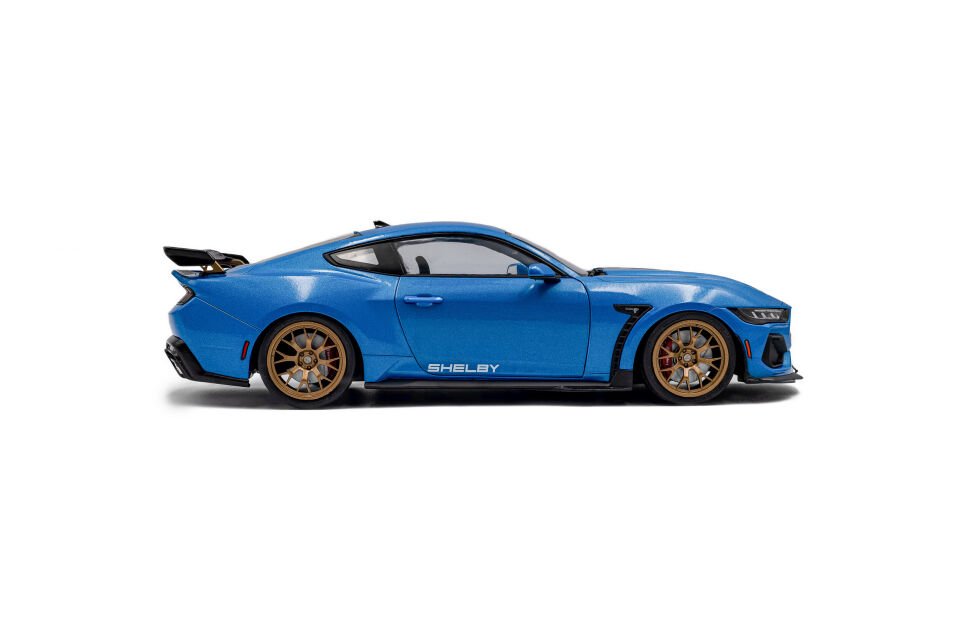 SOLIDO Shelby Mustang SUPER SNAKE – Grabber Blue Metallic – 2025 S1813802