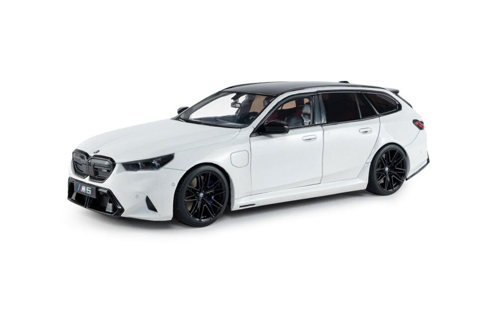 BMW M5 TOURING – Alp Beyazı Düz ​​Renk – 2025