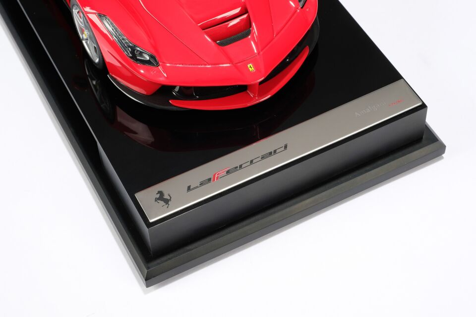 AMALGAM Ferrari LaFerrari 1:18