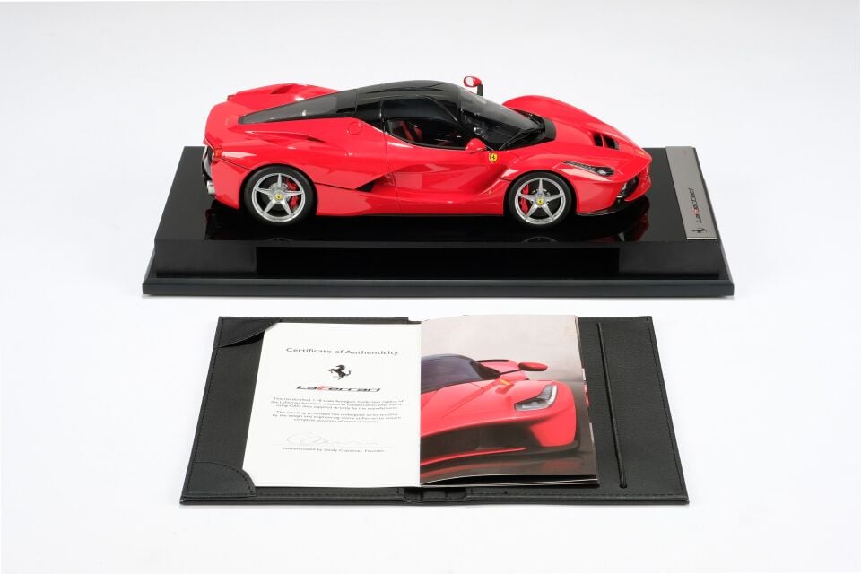 AMALGAM Ferrari LaFerrari 1:18