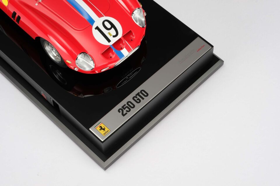 AMALGAM Ferrari 250 GTO - 3705GT - 1962 Le Mans Sınıf Birincisi 1:18