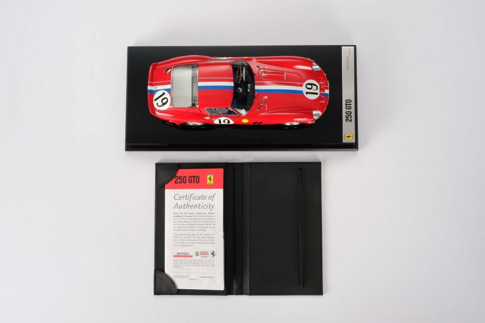 AMALGAM Ferrari 250 GTO - 3705GT - 1962 Le Mans Sınıf Birincisi 1:18