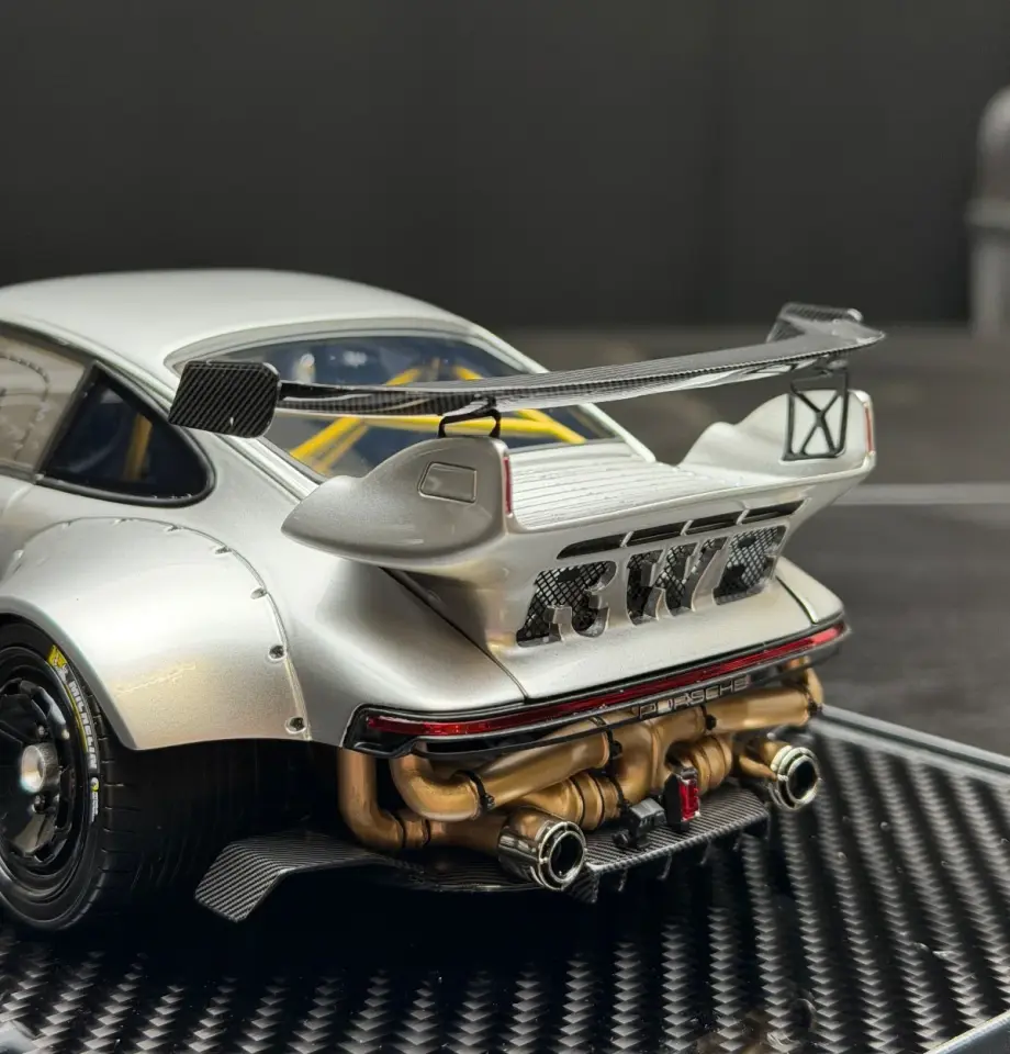 MCM Porsche Carrera RWB 964 Modified Version (Gri) 1:18