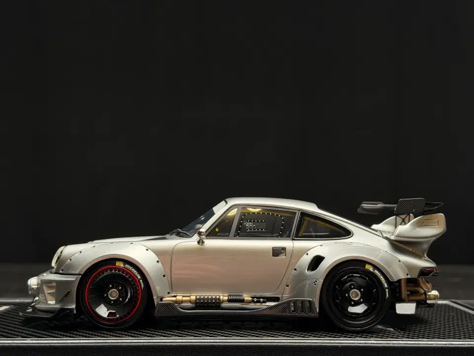 MCM Porsche Carrera RWB 964 Modified Version (Gri) 1:18