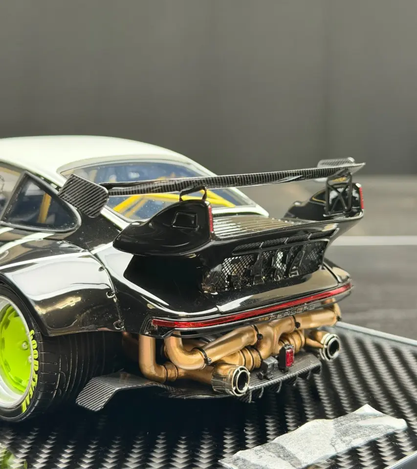 MCM Porsche Carrera RWB 964 Modified Version (Beyaz) 1:18