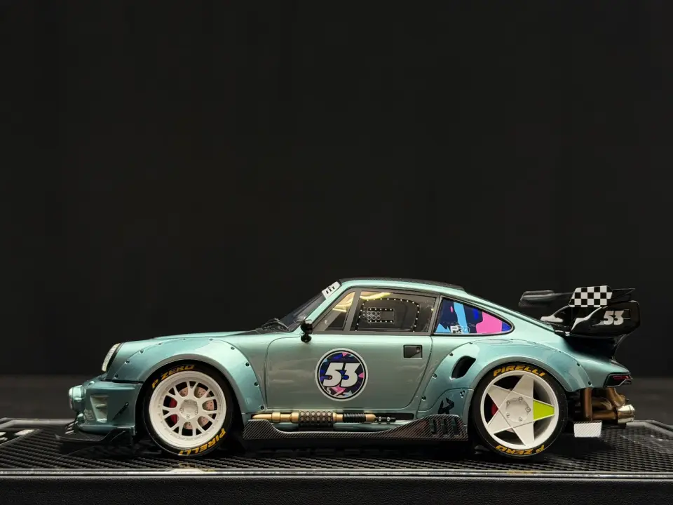 MCM Porsche Carrera RWB 964 Modified Version (Buz Mavisi) 1:18