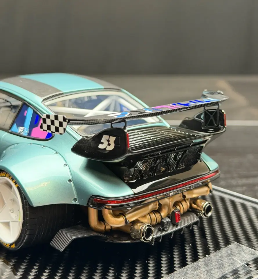 MCM Porsche Carrera RWB 964 Modified Version (Buz Mavisi) 1:18