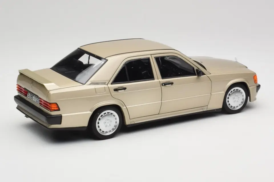 NOREV MERCEDES BENZ 190E W201 1:18