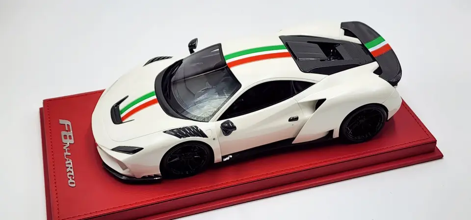 NOVITEC Ferrari F8 N-Largo White Italian Stripe Limited 20 1:18