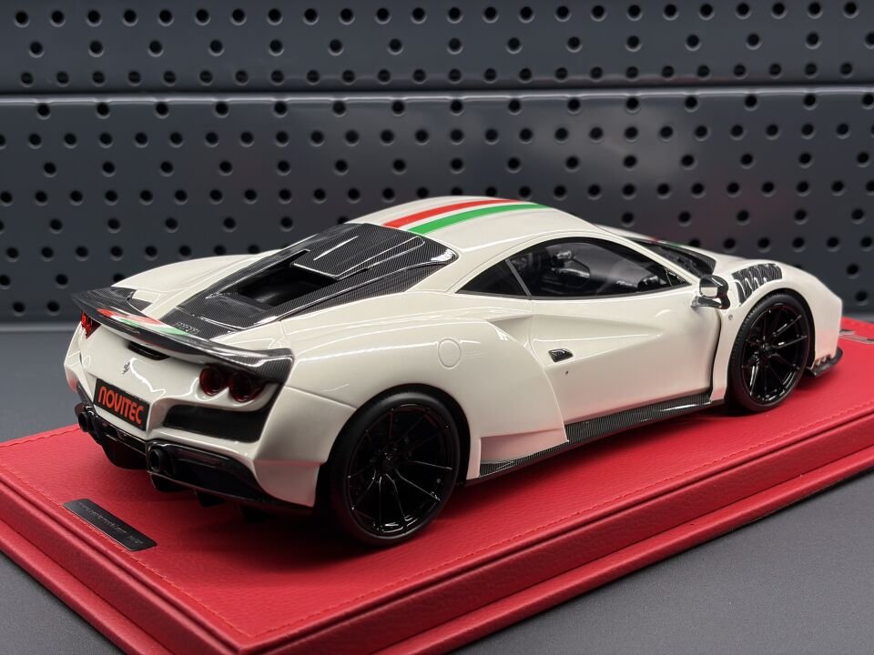 NOVITEC Ferrari F8 N-Largo White Italian Stripe Limited 20 1:18