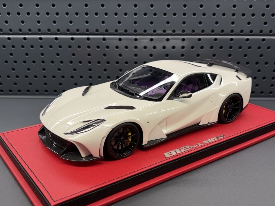 NOVITEC Ferrari 812 N-Largo Pearl White Limited 50 1:18