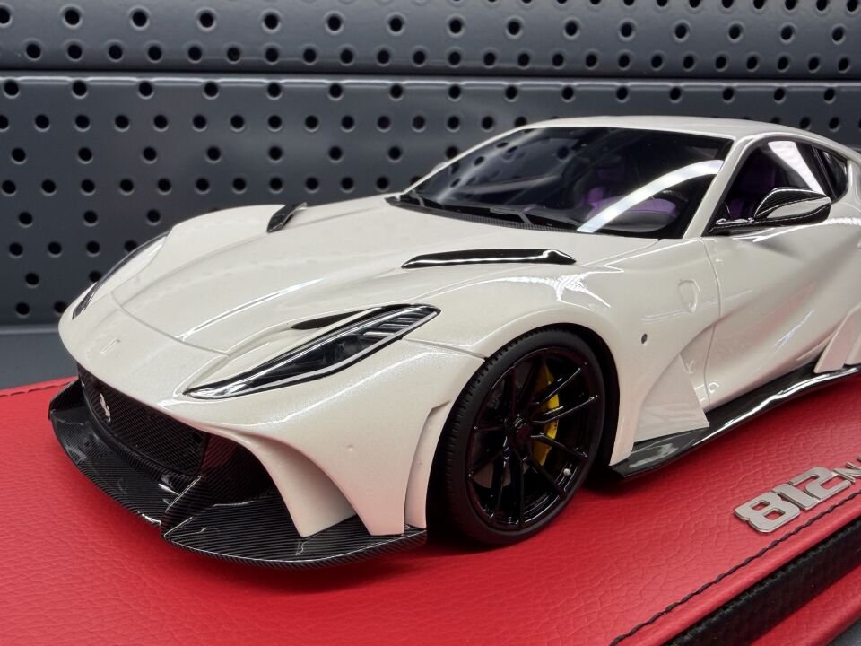 NOVITEC Ferrari 812 N-Largo Pearl White Limited 50 1:18