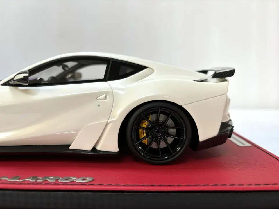 NOVITEC Ferrari 812 N-Largo Pearl White Limited 50 1:18