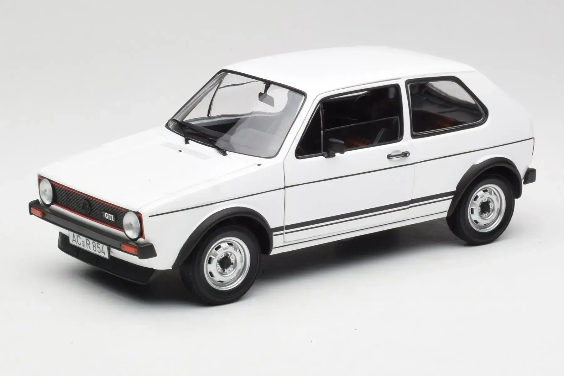 NOREV VOLKSWAGEN GOLF GTI 1976  1:18