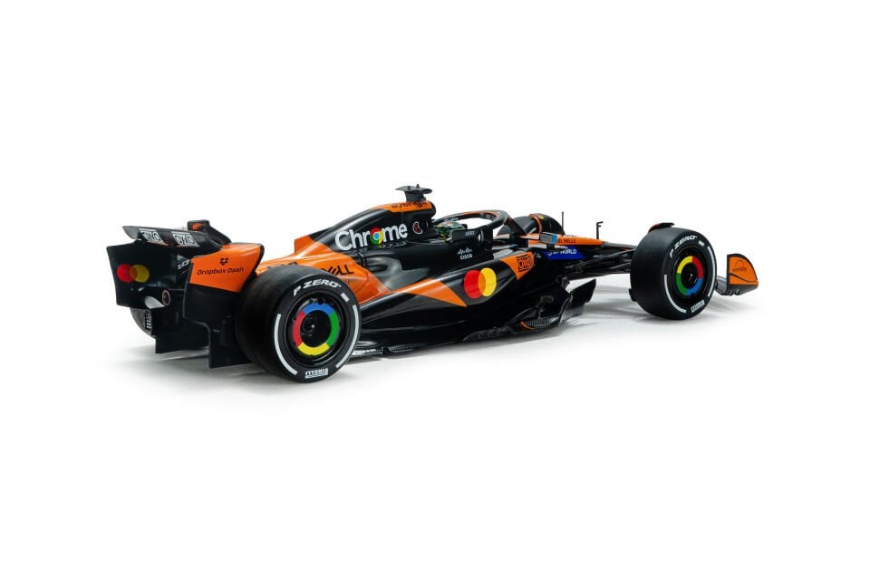 McLaren MCL39 – ÇİN GP – 2025 – O.PIASTRI #81