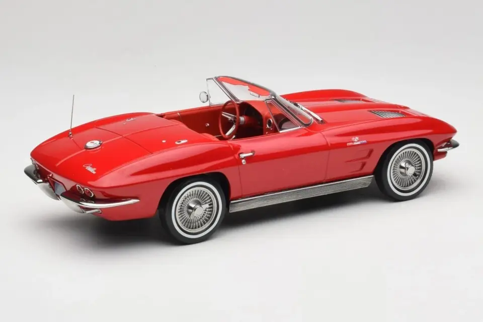 NOREV CHEVROLET CORVETTE STING RAY CONVERTIBLE 1963 (189056) 1:18