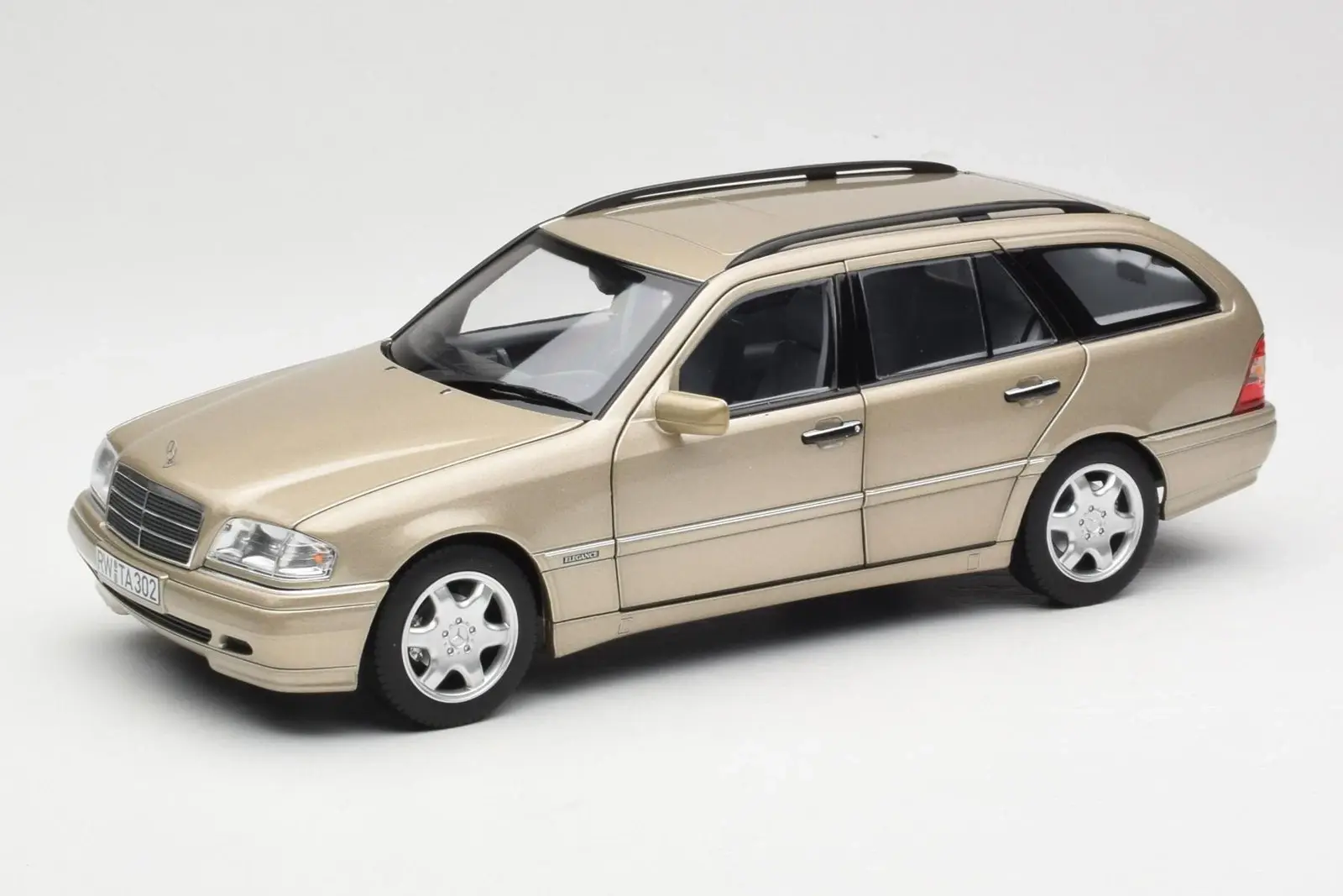 NOREV MERCEDES-BENZ C CLASS T MODEL 1997 (183388) 1:18