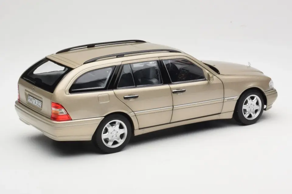 NOREV MERCEDES-BENZ C CLASS T MODEL 1997 (183388) 1:18