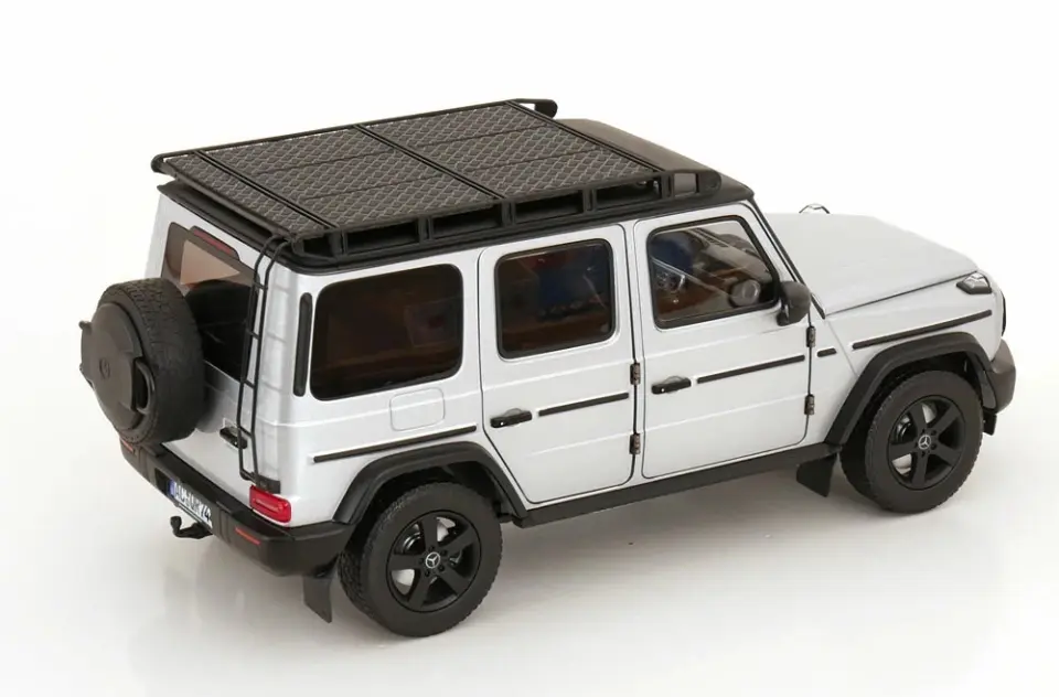NOREV MERCEDES-BENZ G CLASS PROFESSIONAL 2024 (183030) 1:18