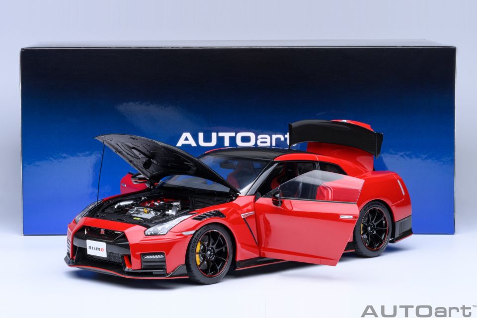 AUTOART NISSAN GT-R (R35) NISMO 2022 1:18