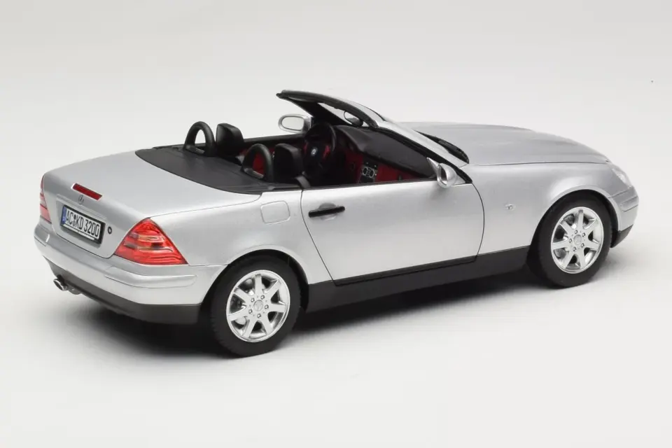 NOREV MERCEDES-BENZ SLK 1996 1:18