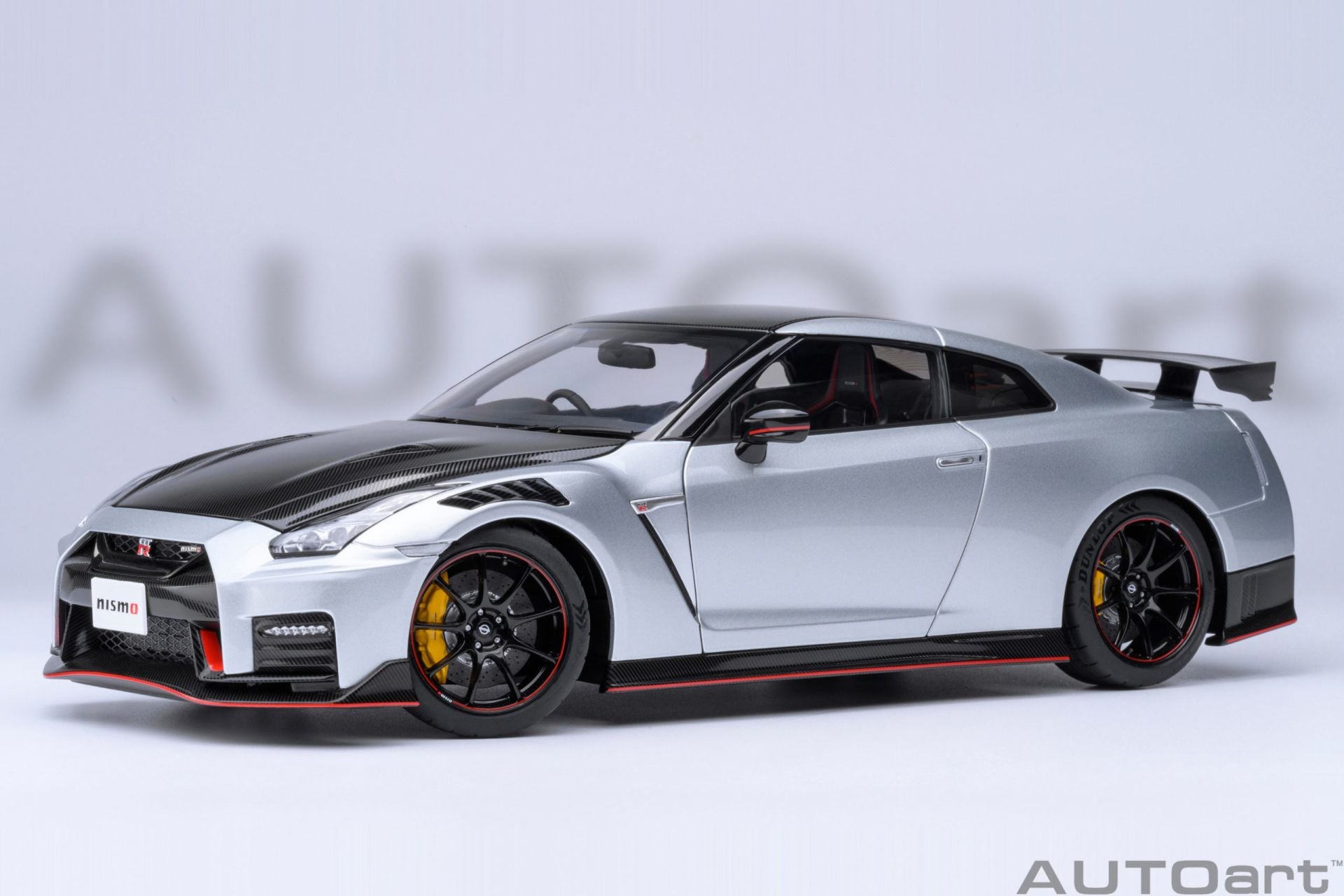 1:18 2022 Nissan GT-R (R35) Nismo 2022 Special Edition (Ultimate Metal Silver)