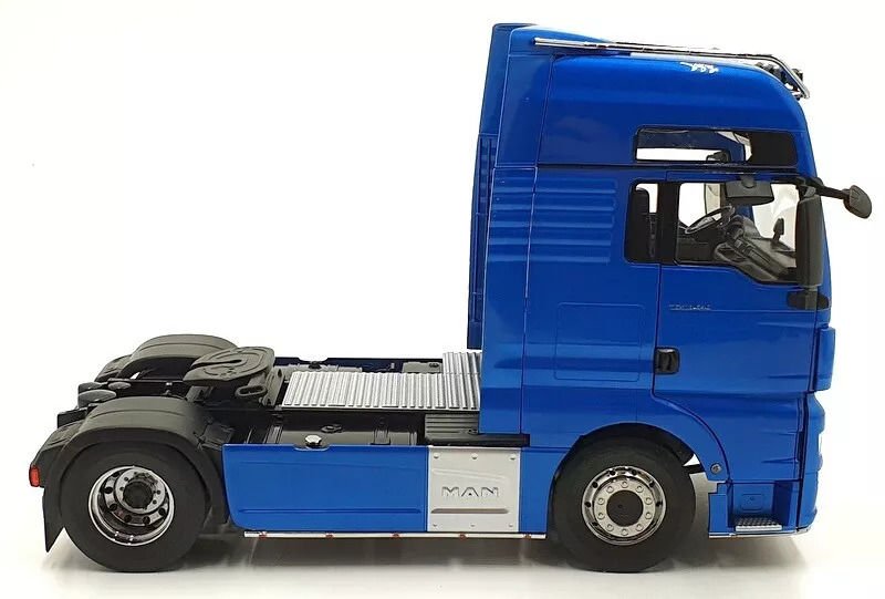 PREMIUM CLASSIXXS MAN TGX XXL TRUCK  2018 1:18 (PCL30200)