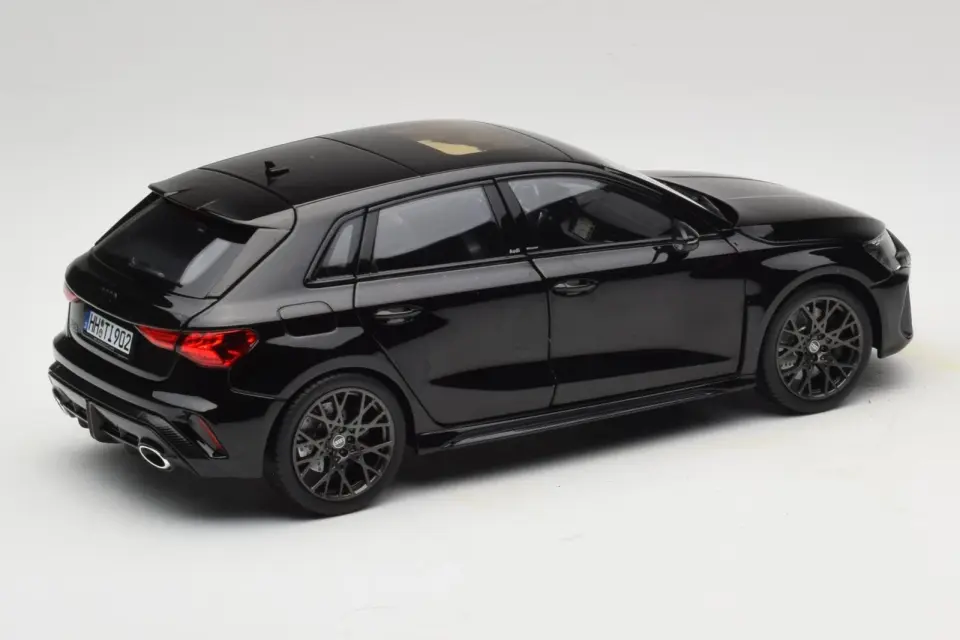 NOREV AUDI RS 3 2025 1:18