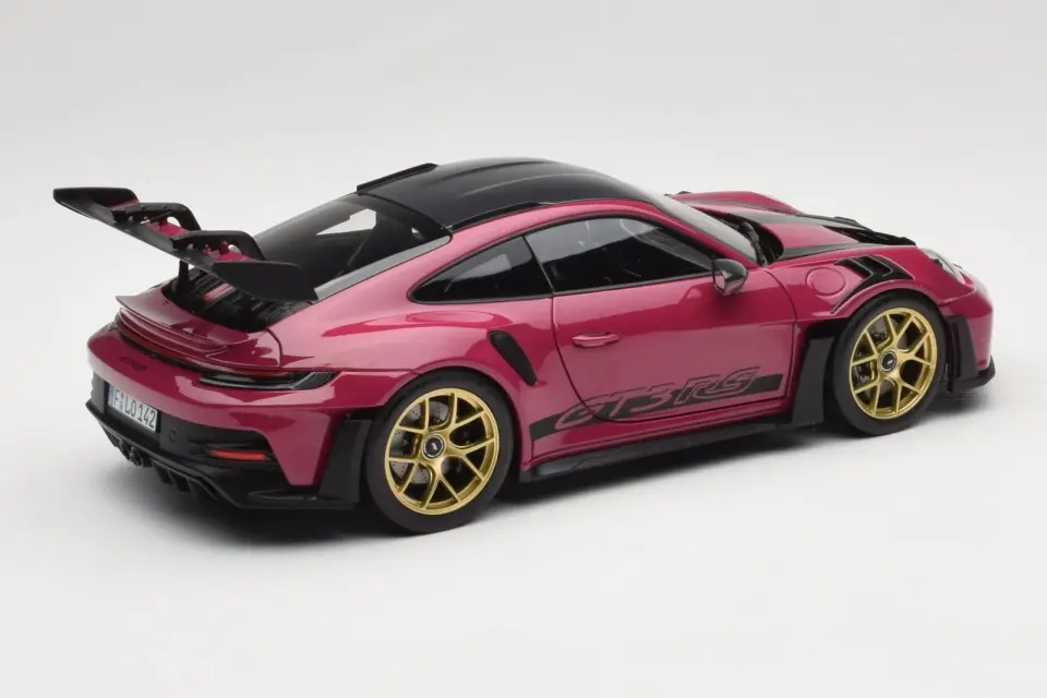 NOREV PORSCHE 911 GT3 RS WEISSACH PACK STRENRUBIN 2022 1:18 (187370)
