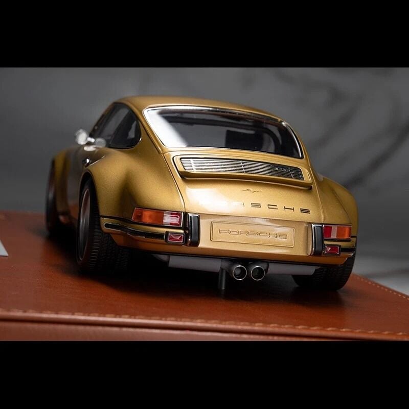 MAKE UP 1:18 Porsche Singer 911 964 Coupe Diecast Car Model EML090I Gold