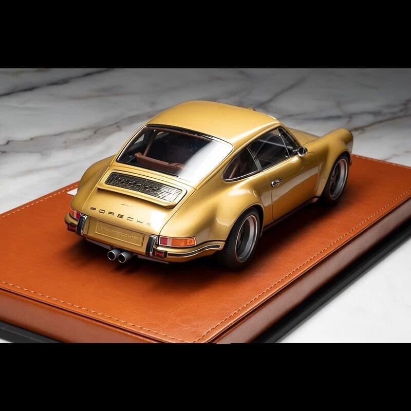 MAKE UP 1:18 Porsche Singer 911 964 Coupe Diecast Car Model EML090I Gold