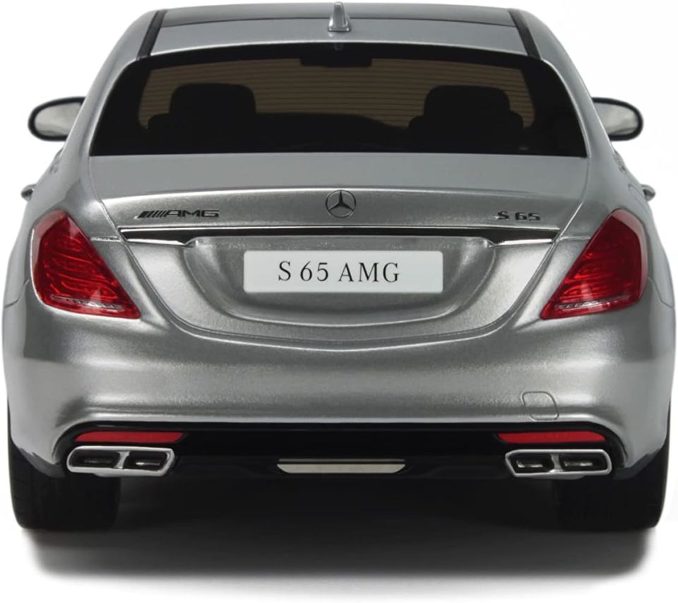 GT SPIRIT MERCEDES S-CLASS AMG V222 S65 1:18 (GT067)