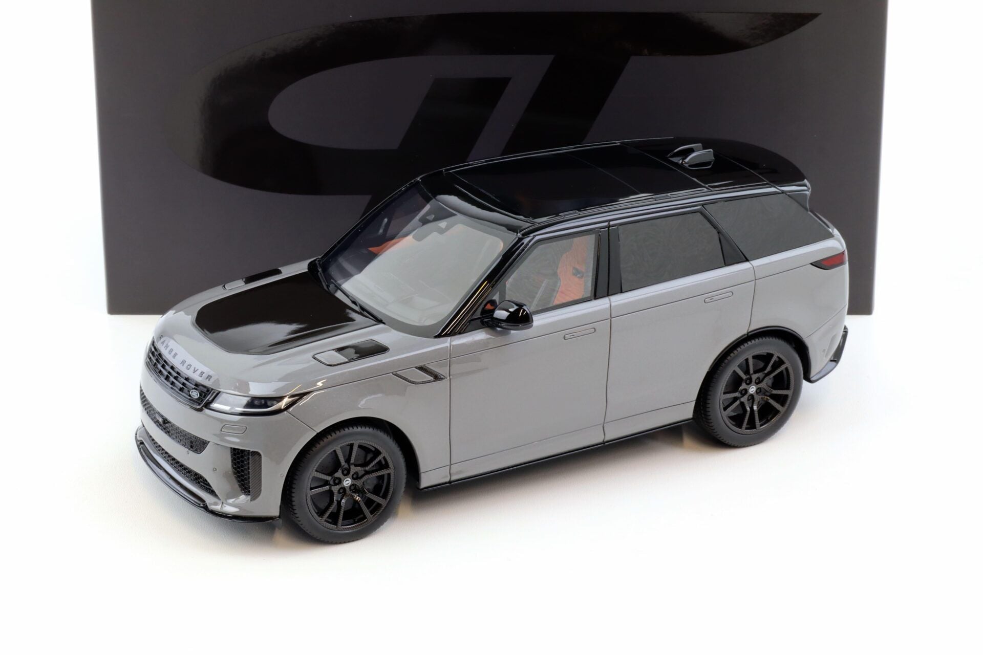 1:18 GT Spirit 2024 Range Rover Sport SV
