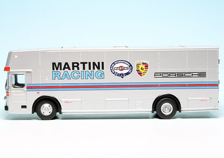 1:64 Schuco 1968 Mercedes Benz O317 TRUCK CAR TRANSPORTER PORSCHE MARTINI RACING