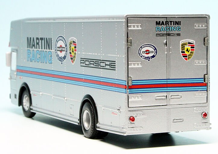 1:64 Schuco 1968 Mercedes Benz O317 TRUCK CAR TRANSPORTER PORSCHE MARTINI RACING